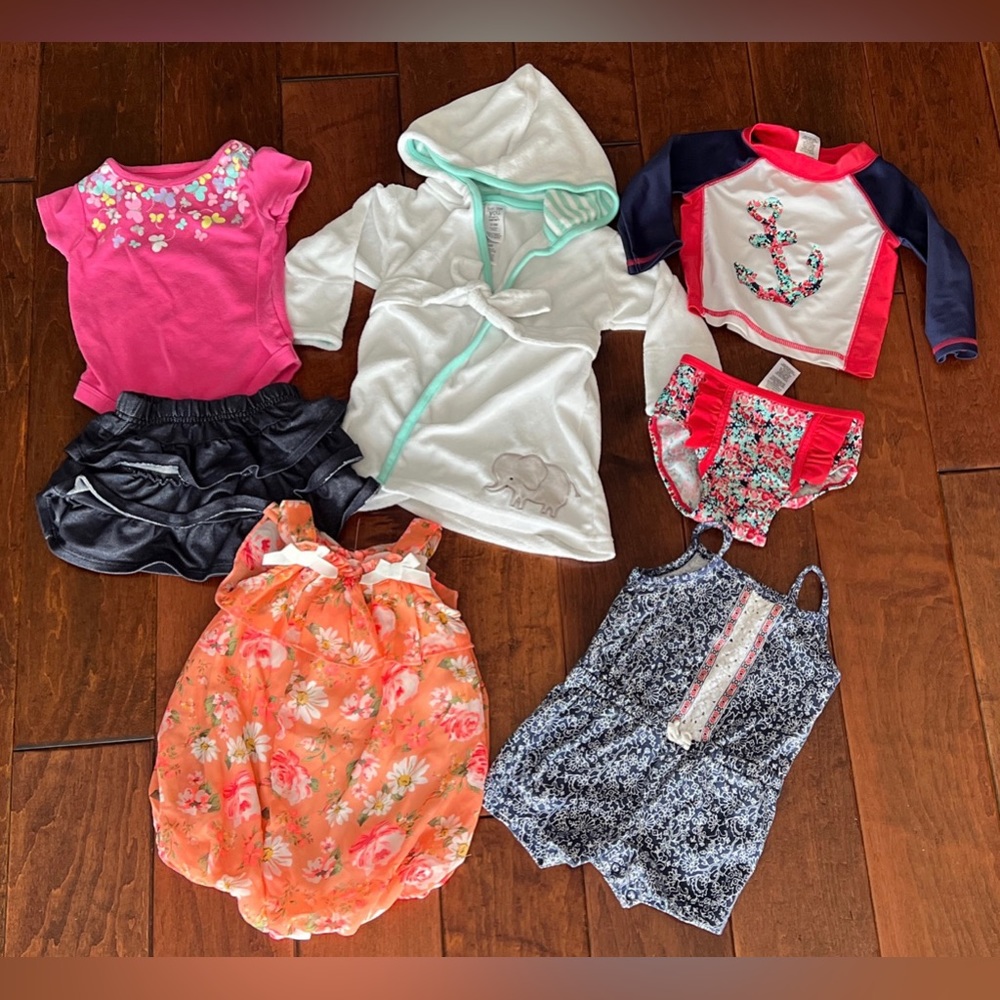 Baby Girl Clothing Bundle 7 pcs Size 6-9 months